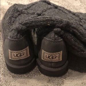 UGG Shoes - 🆕 UGG KNIT BOOTS Sz 8 New In Box Grey 🆕 UGG Shoes - 🆕 UGG KNIT BOOTS Sz 8 New In Box Grey 🆕
